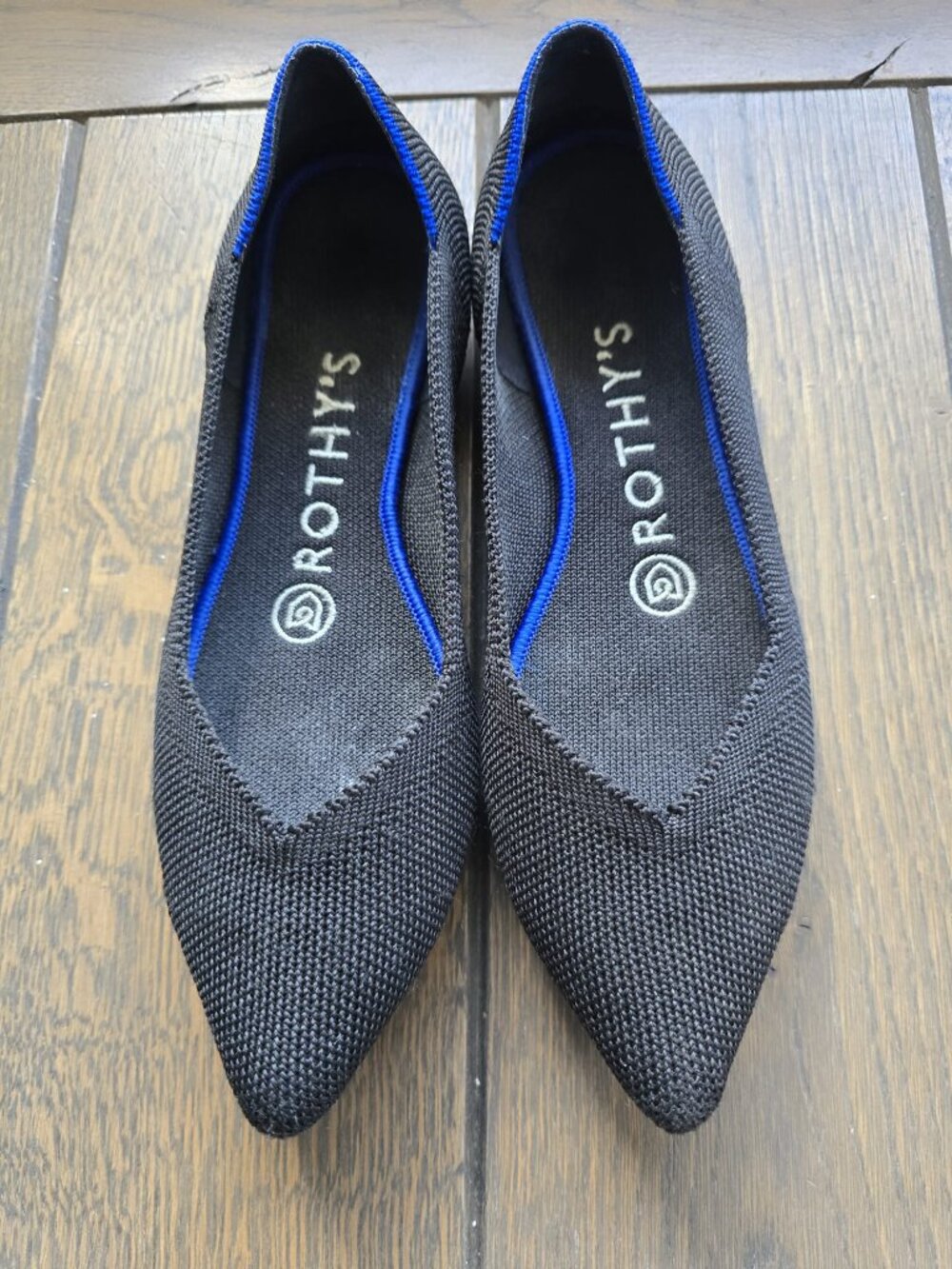 Rothys the point flats Black size 5